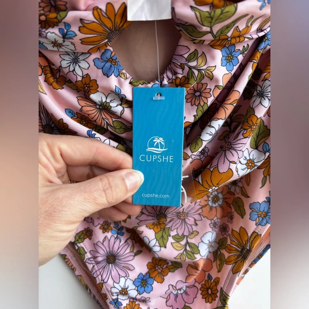 Cupshe Floral Cutout Swimsuit in Pink and Orange - Picture 7 of 7